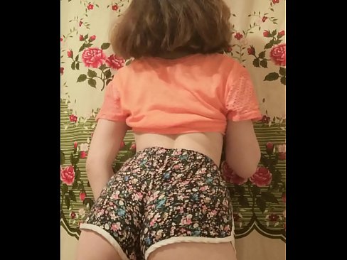 ❤️ Sexig ung babe som strippar av sig sina shorts inför kameran ❤️ Porno at us sv.recetasketo.top